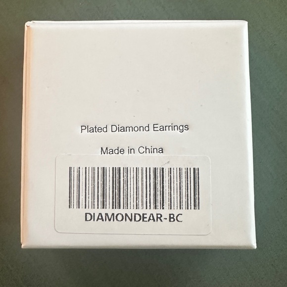 NWT Plated Earrings - Picture 3 of 4